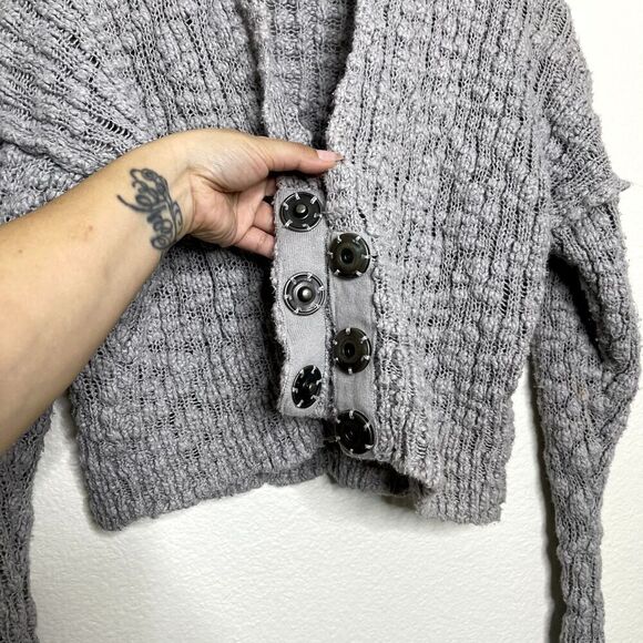 Free People Sweater Sz Small Textured Knit Cardigan Gray Fun Times Granny Core - Picture 4 of 6